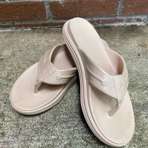 Women's Windward Float Flip Flop- Sperry Champagne color Womens 8